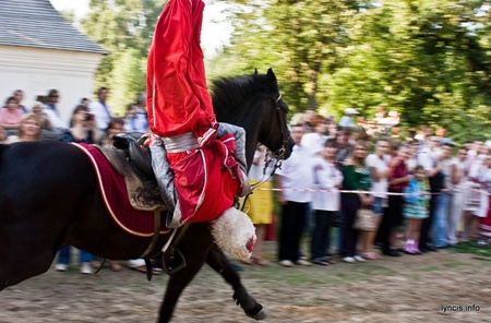 Мамаєва Слобода — Отакої